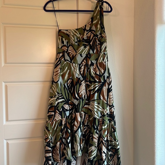 NWT, one shoulder, high-low ruffle hemline-tropical print dress, size 8 - Picture 1 of 6